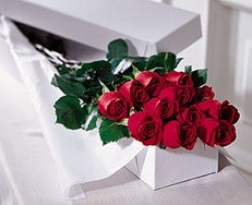 Ankara �i�ek�i d�kan� en �ok sat�lan �r�n�m�z  kutuda 11 adet k�rm�z� g�l