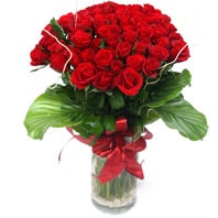 Sizlere �zel farkl� bir tanzim modeli  vazoda etkileyici 25 adet k�rm�z� g�l Ankara �i�ek g�nder firmas� �ahane �r�n�m�z 