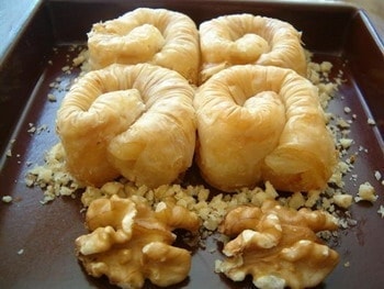 Ostim ve Ankara i�in g�rsel bir tanzim  E�siz lezzette 1 kilo b�lb�l yuvas� - baklava tatl� g�nderme