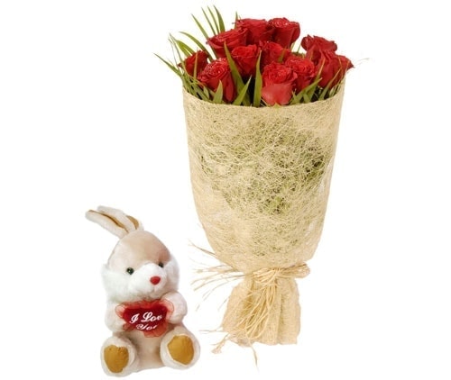 sevenlere �zel oyuncak ve 11 g�l buketi Ankara Ostim �i�ek g�nderimi  firmas� �r�n�m�z   